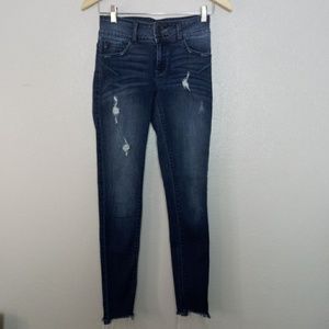 KanCan Frayed Hem Skinny Crop Distressed Jeans